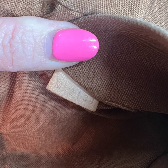 Authentic Louis Vuitton Tivoli - Picture 9 of 12